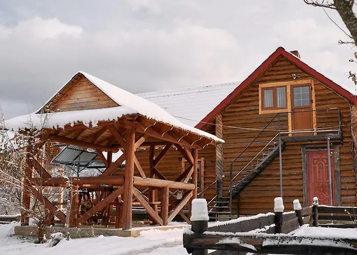 Holiday home затишна домівка